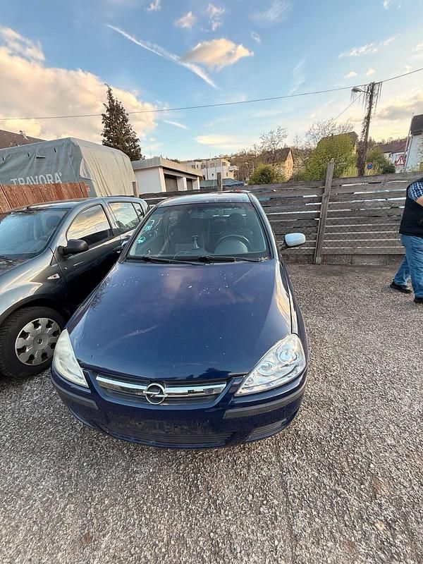 Second-hand Opel Corsa 60 CP (44 kW) 2004 Albastru Hatchback
