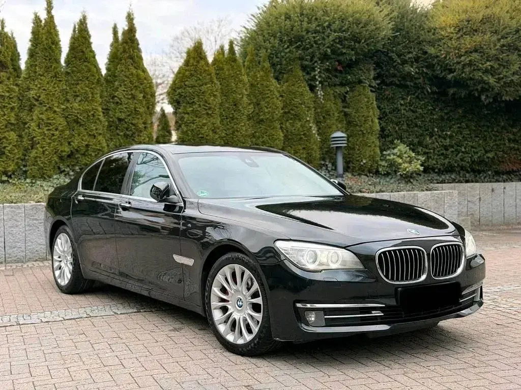 Gebraucht BMW 730 258 PS (189 kW) 2013 Schwarz Limousine