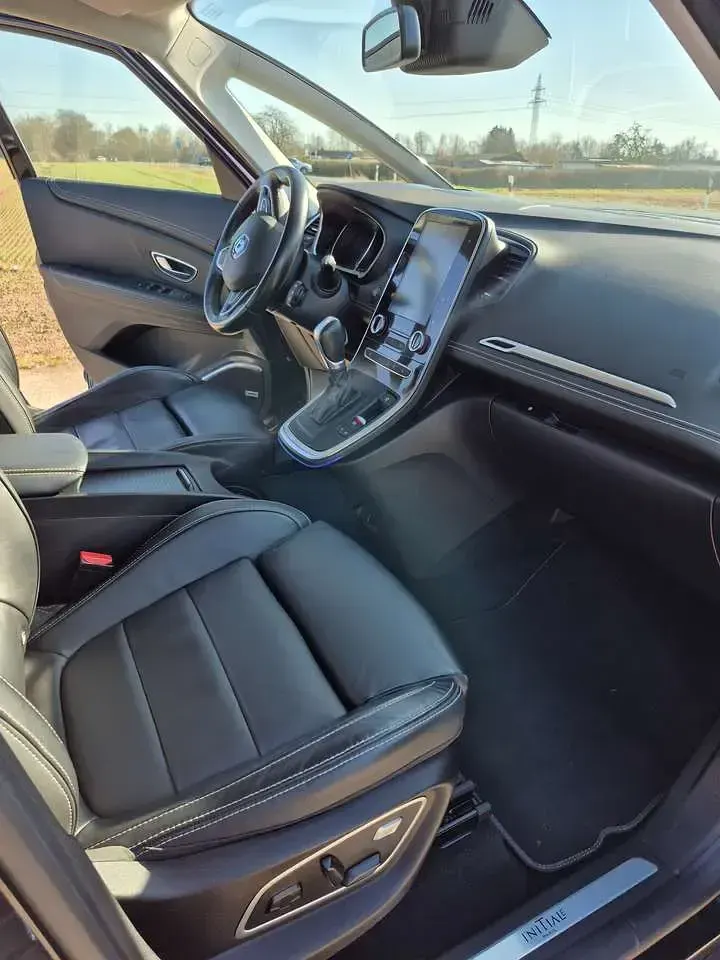 Gebraucht Renault Scénic IV Initiale Paris 163 PS (119 kW) 2018 Schwarz Van / Kleinbus