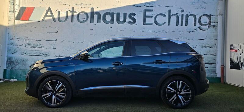 Lackierung blau celebes/metall Gebraucht 2021 Peugeot 3008 GTi SUV | 24.850 € (Fairer Preis) - Bild 1/4