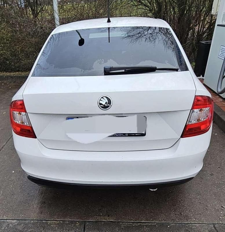 Gebraucht Skoda Rapid Ambition 86 PS (63 kW) 2014 Kleinwagen