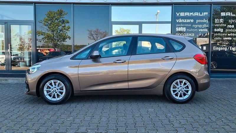 Gebraucht BMW 220 Advantage 192 PS (141 kW) 2019 Beige Limousine