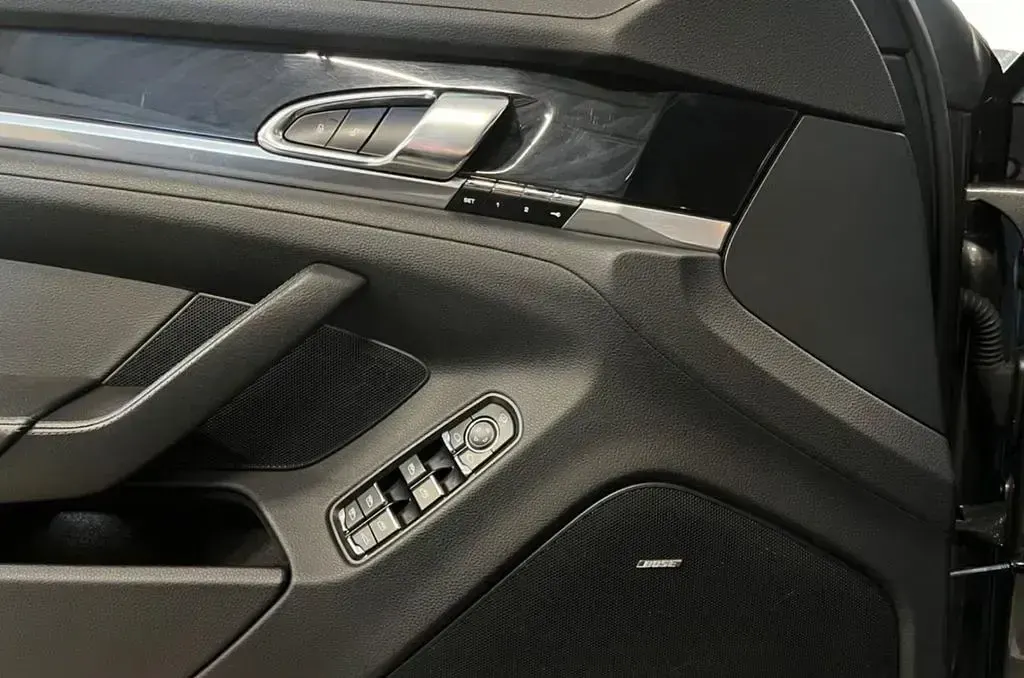 Gebraucht Porsche Panamera 4 Edition 310 PS (228 kW) 2015 Achatgrau Limousine