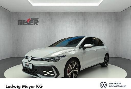 Weiß Gebraucht 2024 VW Golf GTE Limousine | 37.990 € (Fairer Preis) - Bild 1/4