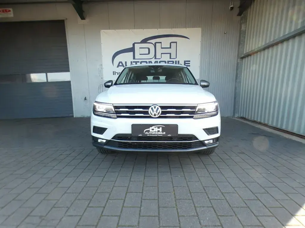 Gebraucht VW Tiguan Allspace Highline 200 PS (147 kW) 2021 Weiß SUV