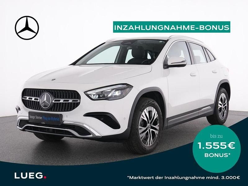 Weiß Gebraucht 2024 Mercedes GLA250 Progressive SUV | 39.875 € (Fairer Preis) - Bild 1/4