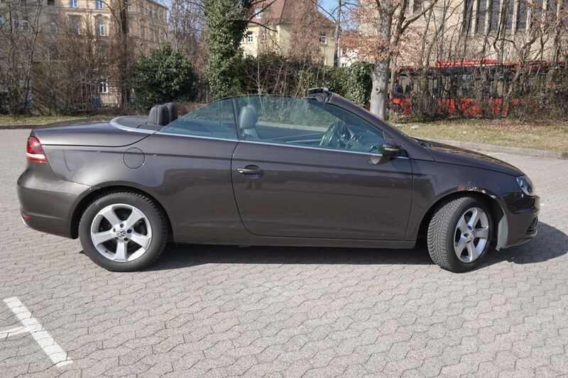 Braun Gebraucht 2012 VW Eos Cabrio | 7.000 € (Guter Preis) - Bild 1/4