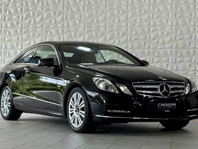 Gebraucht Mercedes E350 292 PS (214 kW) 2011 Schwarz