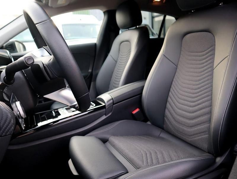 Gebraucht Mercedes CLA180 Shooting Brake 116 PS (85 kW) 2025 Schwarz Kombi