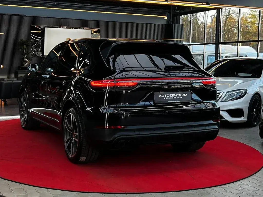 Gebraucht Porsche Cayenne 441 PS (324 kW) 2019 Schwarz SUV