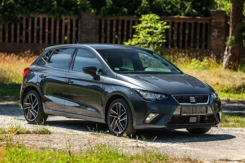 Gebraucht Seat Ibiza FR 95 PS (69 kW) 2024 Grau Kleinwagen