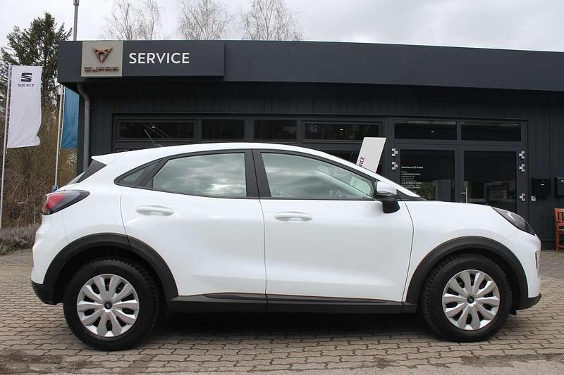 Frost weiß Gebraucht 2021 Ford Puma Cool & Connect Kleinwagen | 13.890 € (Fairer Preis) - Bild 1/4
