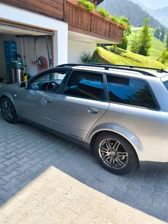 Gebraucht Audi A4 179 PS (131 kW) 2003 Grau Kombi