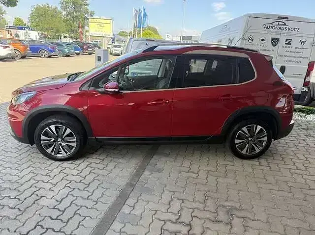 Gebraucht Peugeot 2008 Allure 110 PS (80 kW) 2018 Rot SUV