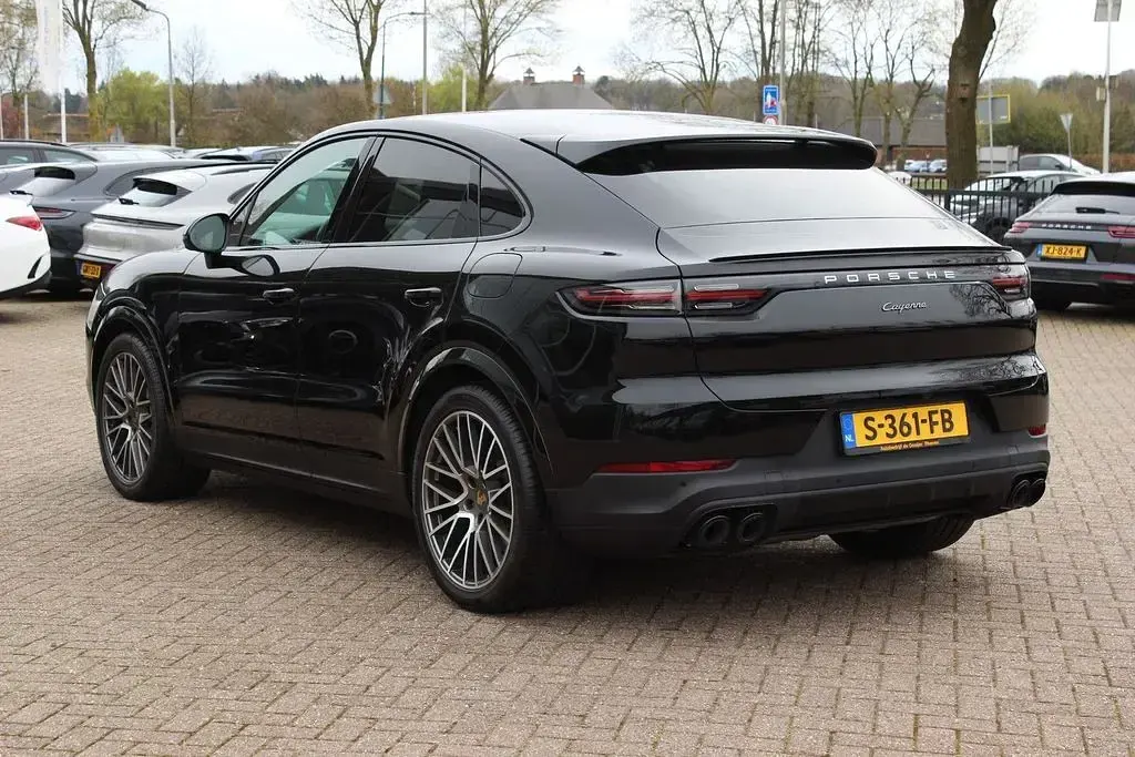 Gebraucht Porsche Cayenne Platinum Edition 462 PS (339 kW) 2023 Schwarz SUV