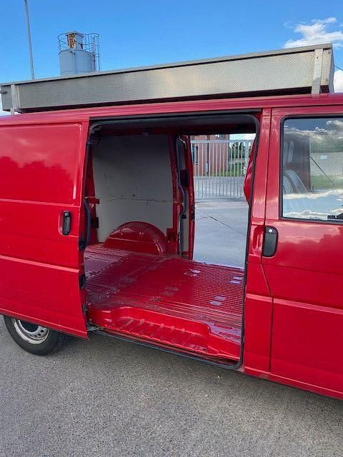 Gebraucht VW T4 77 PS (56 kW) 1996 Rot Van