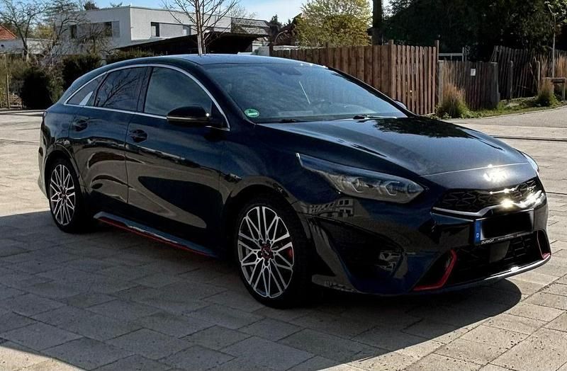 Gebraucht Kia ProCeed GT 204 PS (150 kW) 2022 Schwarz Kombi