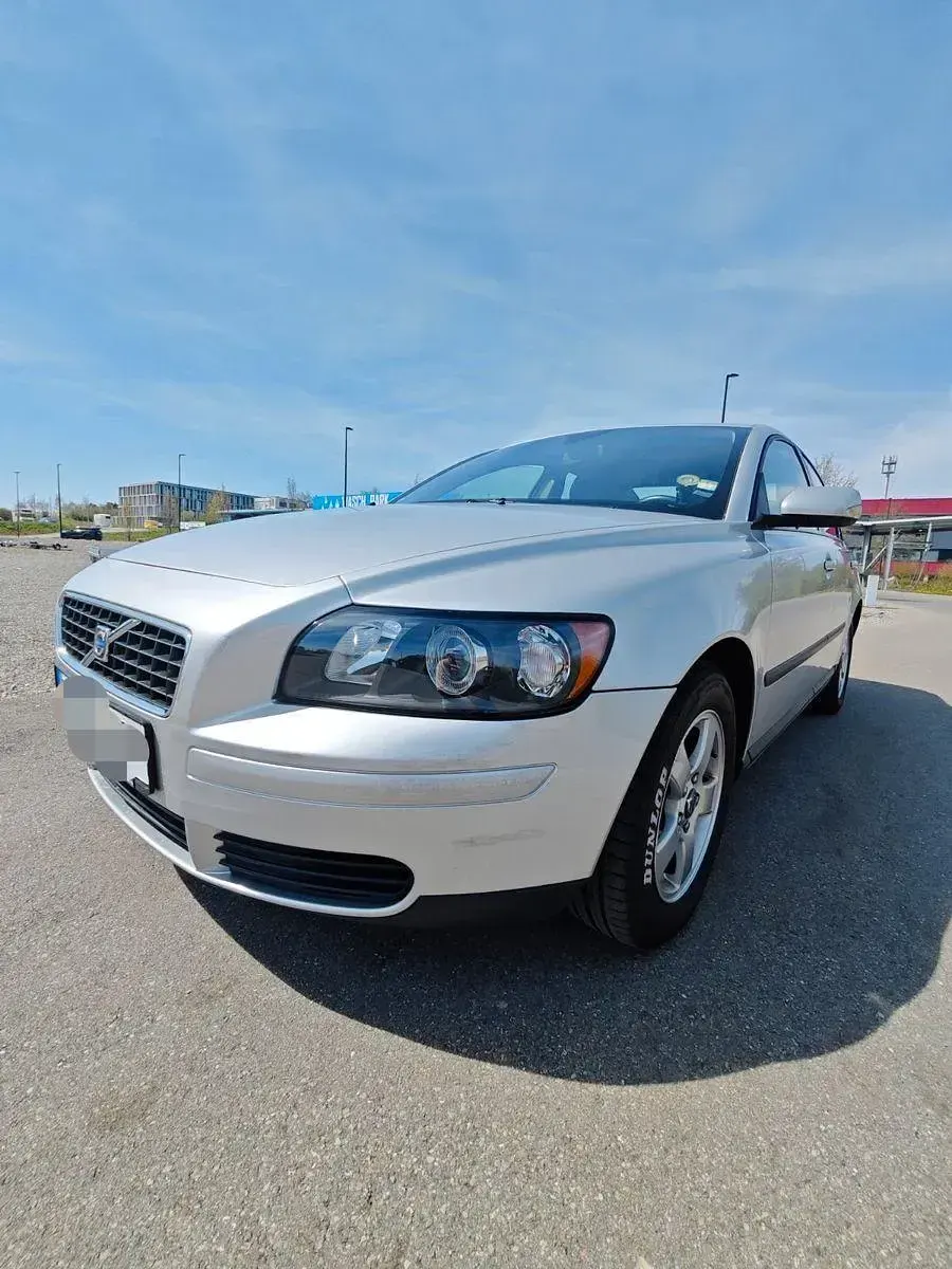 Gebraucht Volvo S40 125 PS (91 kW) 2005 Silber Limousine