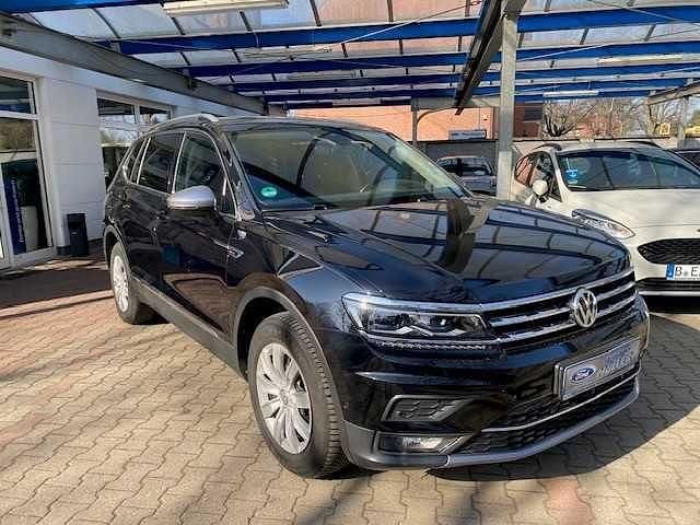 Gebraucht VW Tiguan Allspace Highline 179 PS (131 kW) 2018 Deepblackperleffekt SUV