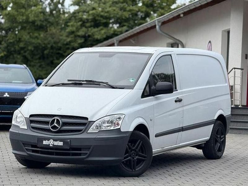 Weiß Gebraucht 2012 Mercedes Vito Van / Kleinbus | 6.950 € (Superpreis) - Bild 1/4
