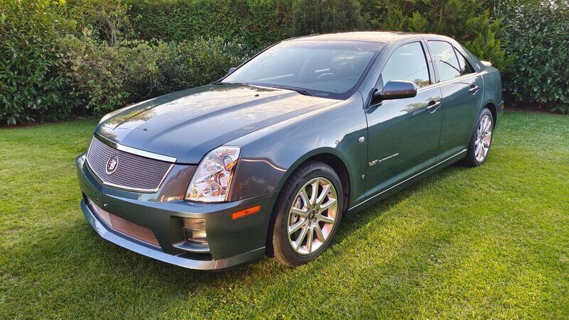 Grau Gebraucht 2006 Cadillac CTS Limousine | 23.900 € - Bild 1/4