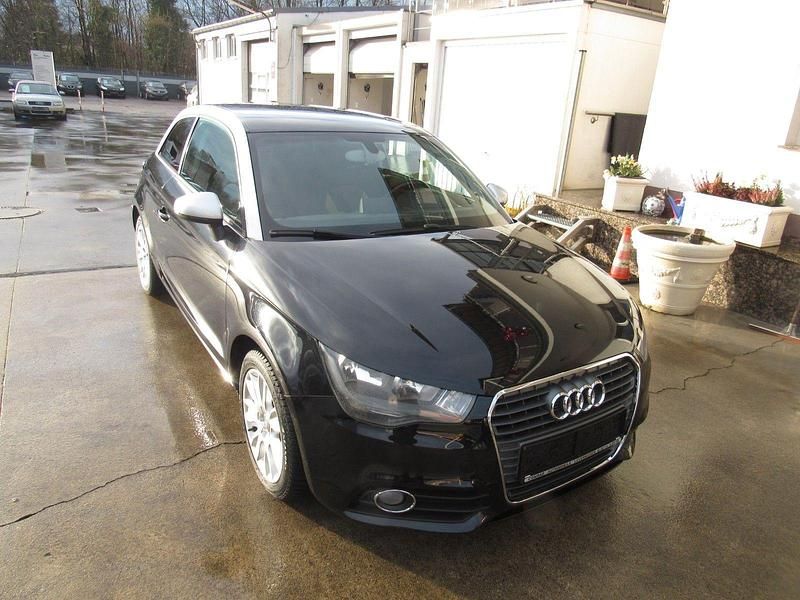 Usata Audi A1 Ambition 122 CV (89 kW) 2012 Nero Utilitaria