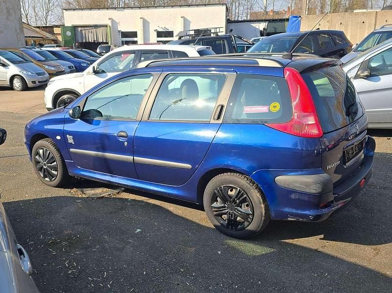 Gebraucht Peugeot 206 Filou 75 PS (55 kW) 2003 Other Kombi