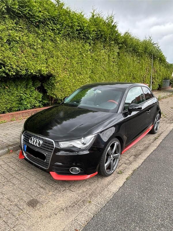 Schwarz Gebraucht 2011 Audi A1 Sportback Competition Kleinwagen | 7.999 € (Fairer Preis) - Bild 1/4