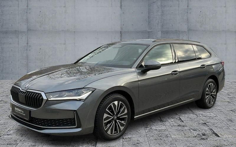 Gebraucht Skoda Superb Selection 193 PS (141 kW) 2025 5x graphitegrau metallic Kombi