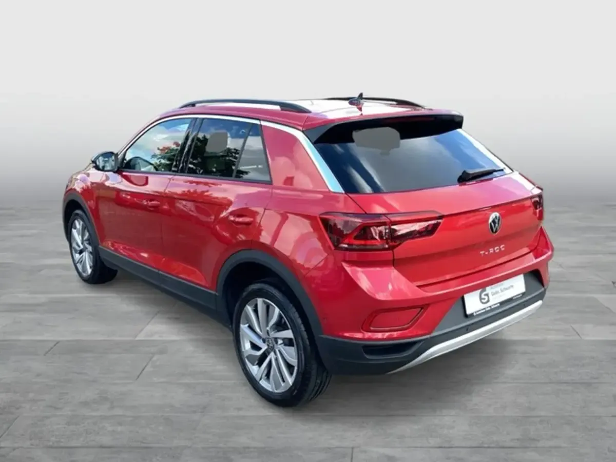Gebraucht VW T-Roc Move 150 PS (110 kW) 2023 Rot SUV
