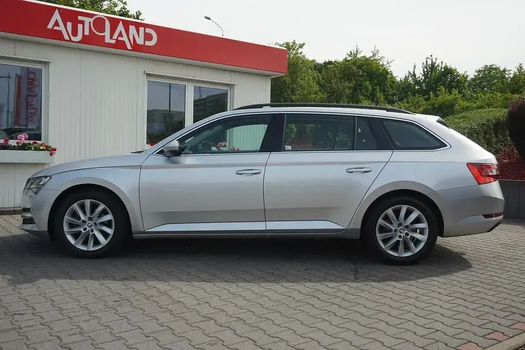 Gebraucht Skoda Superb Ambition 218 PS (160 kW) 2020 Silber Kombi