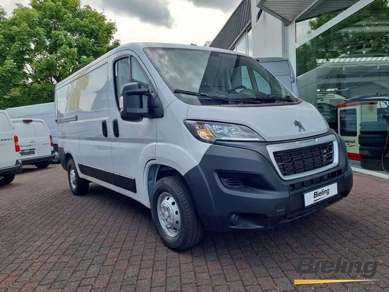 Gebraucht Peugeot Boxer 140 PS (102 kW) 2024 Weiß Van