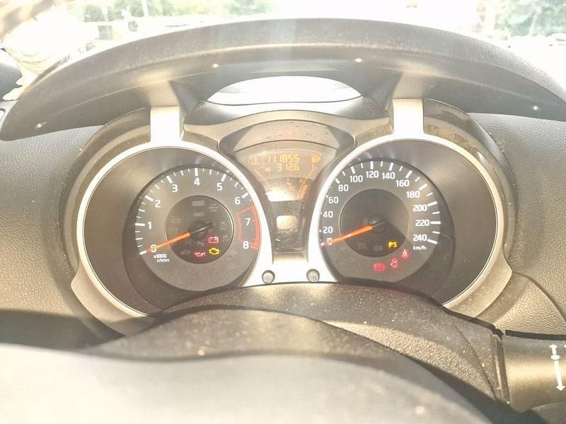 Gebraucht Nissan Juke Acenta 117 PS (86 kW) 2012 Rot SUV