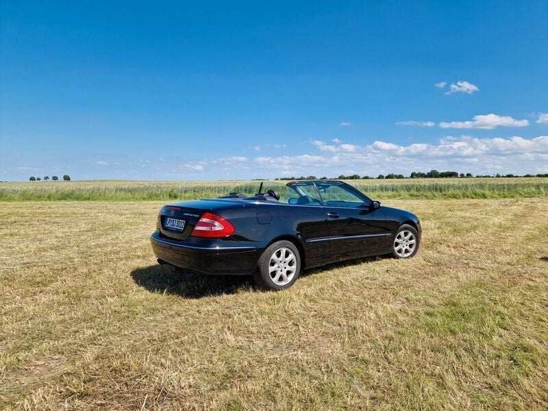 Gebraucht Mercedes CLK200 Elegance 163 PS (119 kW) 2004 Schwarz Cabrio