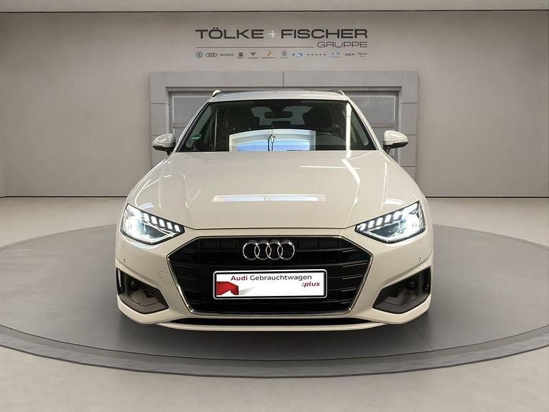 Gebraucht Audi A4 Ambiente 204 PS (150 kW) 2023 Gletscherweiss (metallic) Kombi