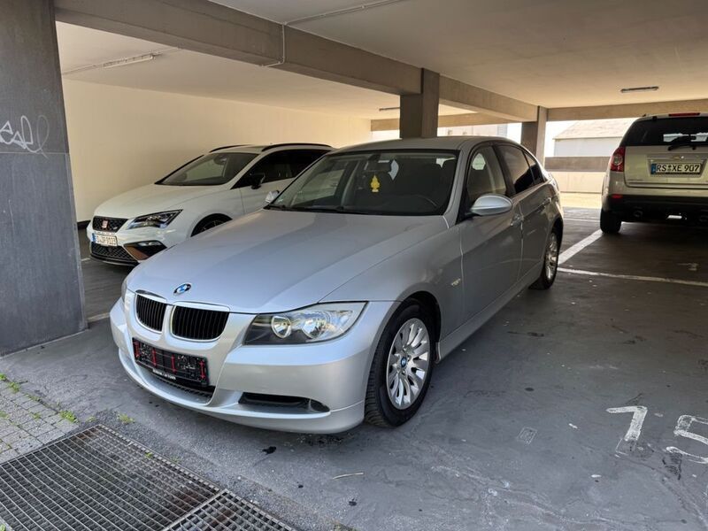 Silber Gebraucht 2008 BMW 318 Limousine | 4.900 € (Fairer Preis) - Bild 1/4