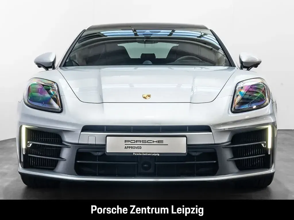 Gebraucht Porsche Panamera 4S E-Hybrid 544 PS (400 kW) 2024 Dolomitsilbermetallic Kleinwagen