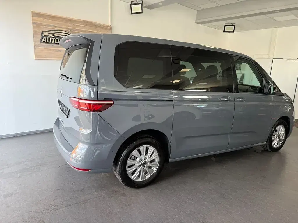 Używany VW T7 Basis 150 KM (110 kW) 2024 Szary Van