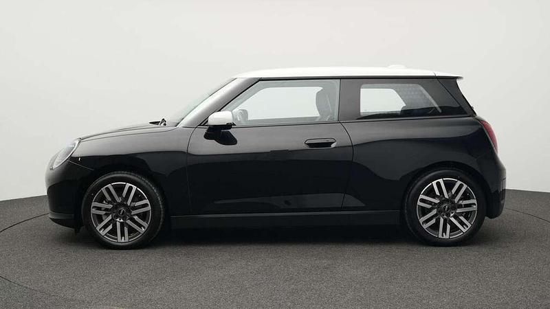 Gebraucht Mini Cooper Classic 135 kW (184 PS) 2025 Schwarz Kleinwagen