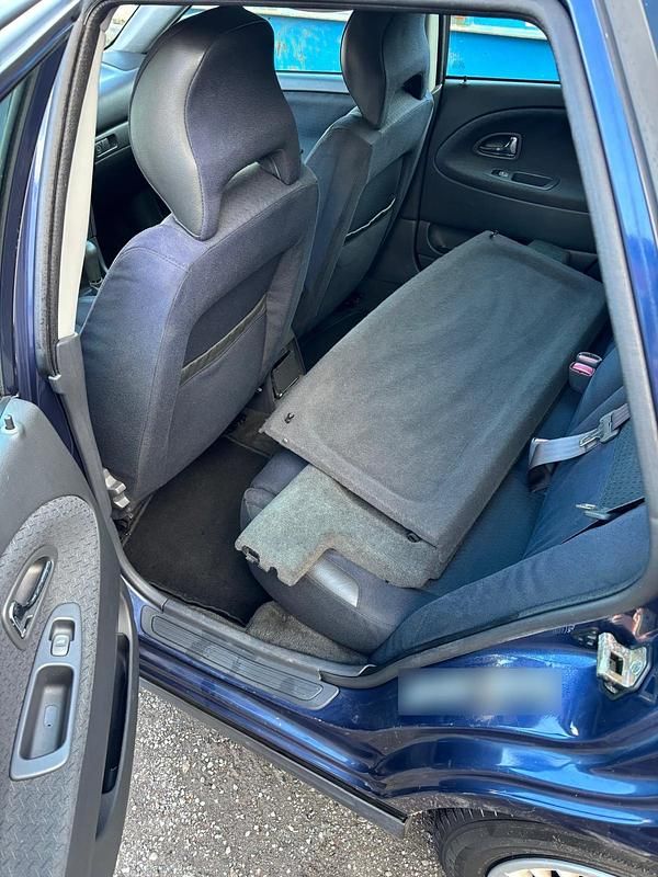 Gebraucht Volvo V40 122 PS (89 kW) 2001 Kombi