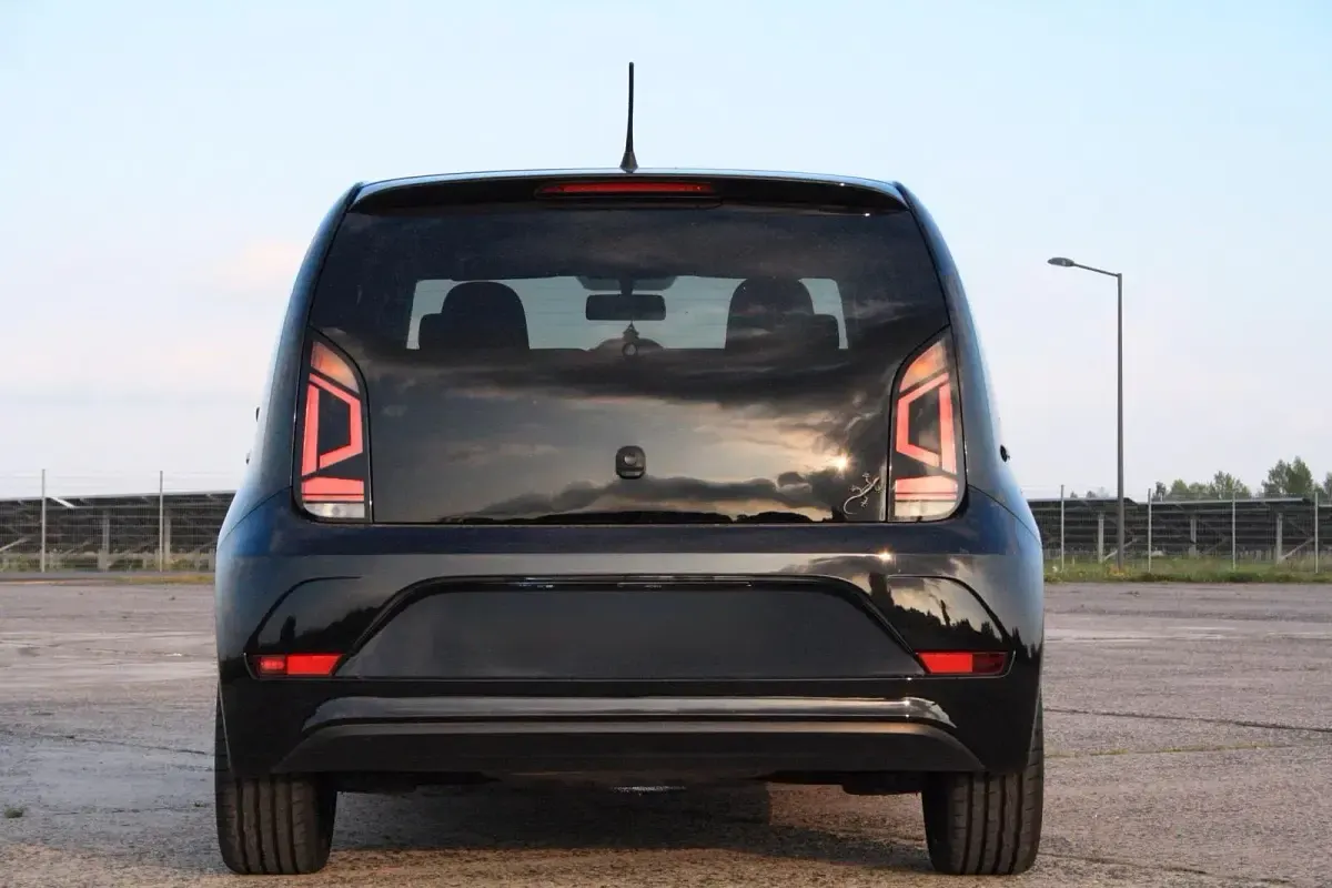Gebraucht VW up! 75 PS (55 kW) 2018 Schwarz Kleinwagen