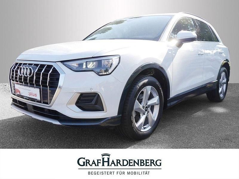 Gletscherweiß metallic Gebraucht 2021 Audi Q3 Advanced Plus SUV | 26.666 € (Guter Preis) - Bild 1/4