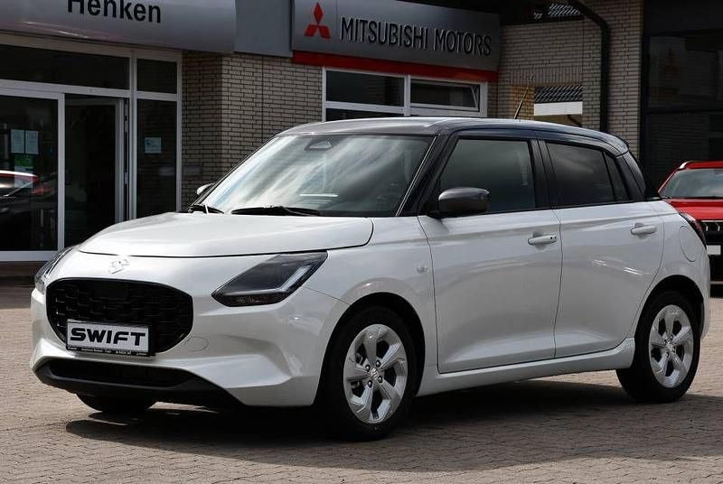 Neu Suzuki Swift Comfort 83 PS (61 kW) 2025 Weiß Kleinwagen