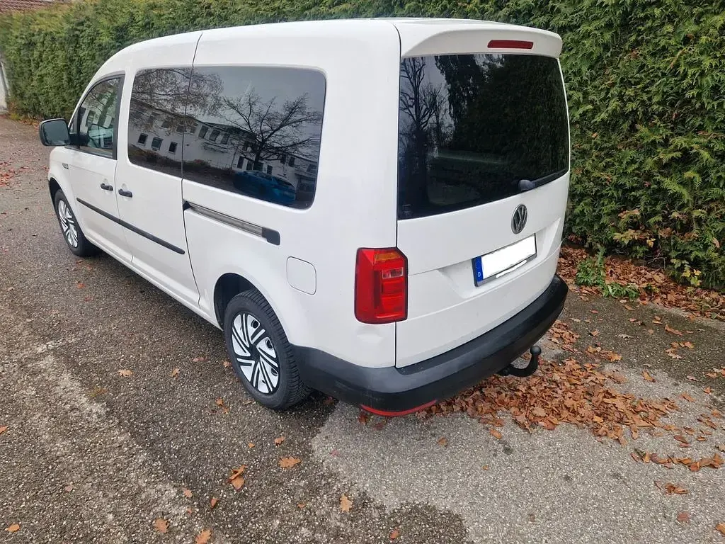 Usata VW Caddy 150 CV (110 kW) 2018 Bianco Monovolume