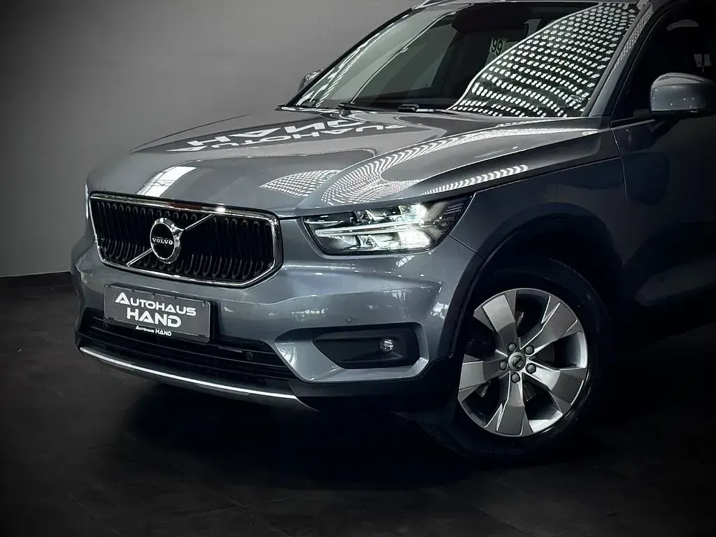 Gebraucht Volvo XC40 Momentum 190 PS (139 kW) 2018 Grau SUV