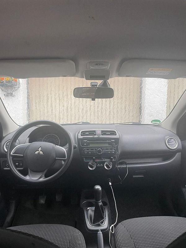 Second-hand Mitsubishi Space Star Top 80 CP (58 kW) 2016 Roșu Hatchback