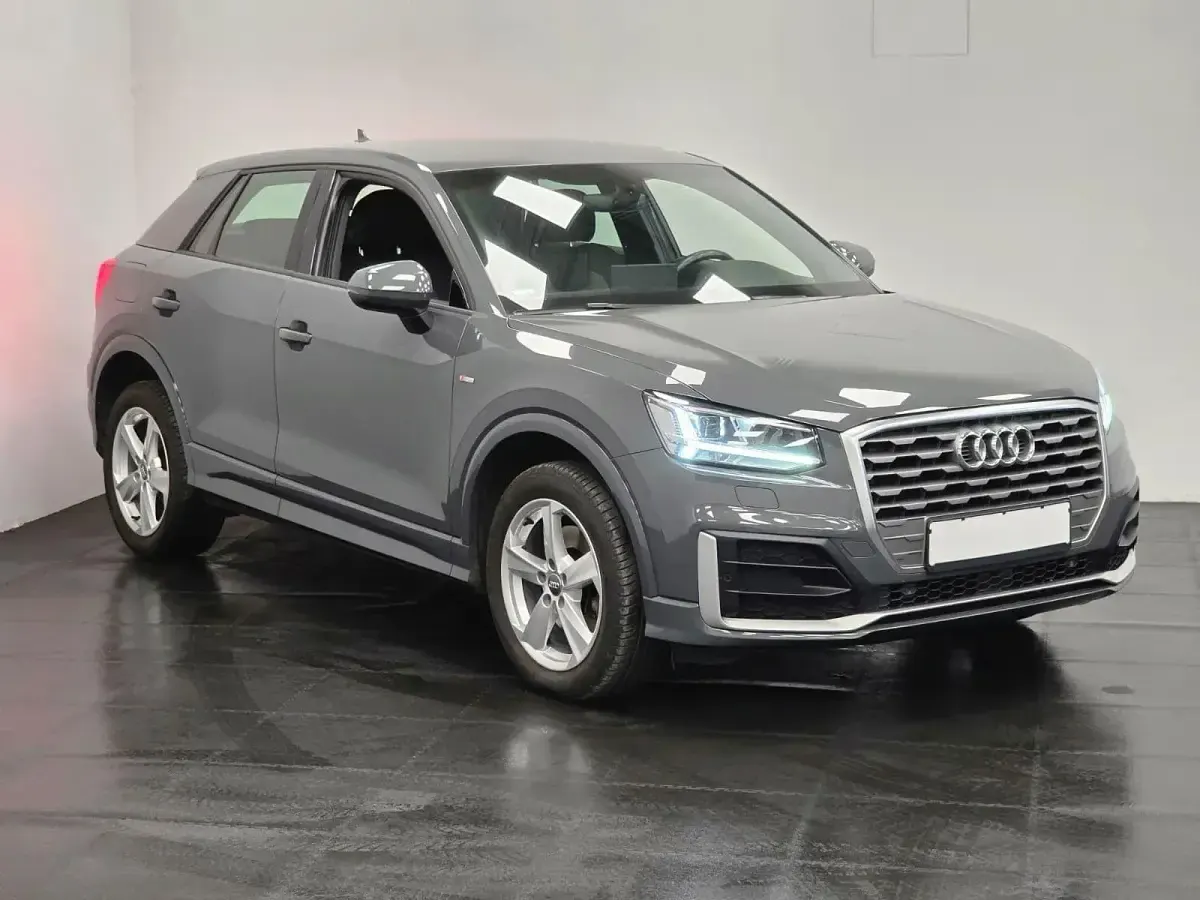 Gebraucht Audi Q2 Sport 150 PS (110 kW) 2017 Grau SUV