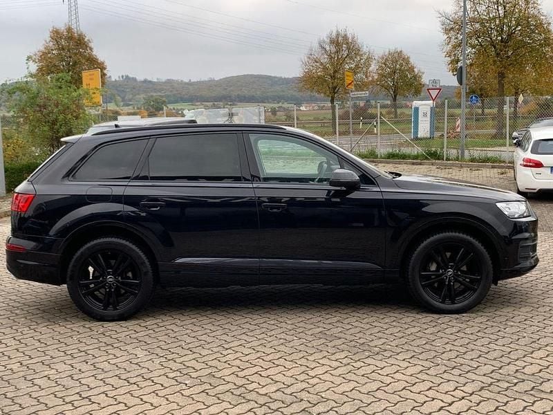 Gebraucht Audi Q7 Ambiente 272 PS (200 kW) 2017 Schwarz SUV