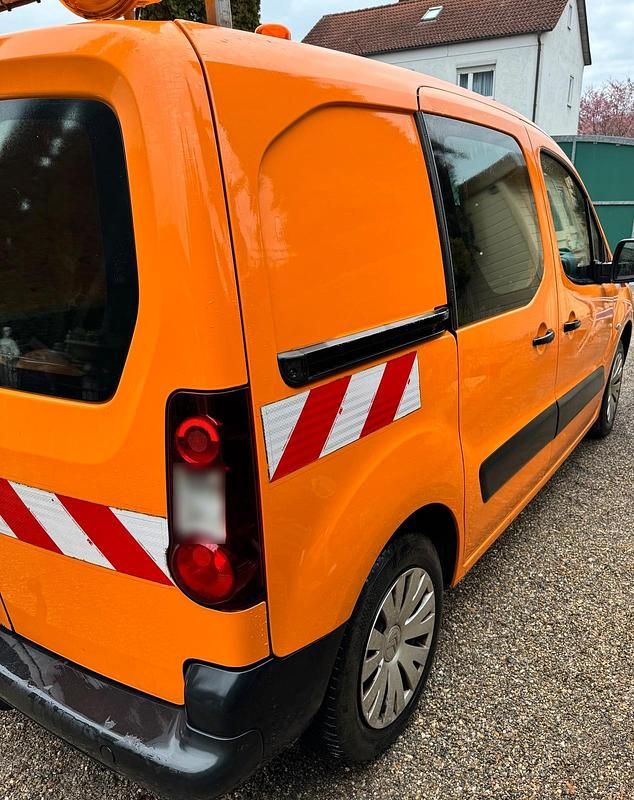 Gebraucht Citroën Berlingo 90 PS (66 kW) 2013 Orange Van / Kleinbus