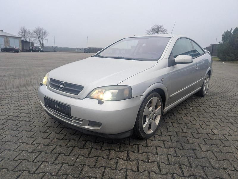 Silber Gebraucht 2003 Opel Astra Coupé | 1.299 € (Fairer Preis) - Bild 1/4